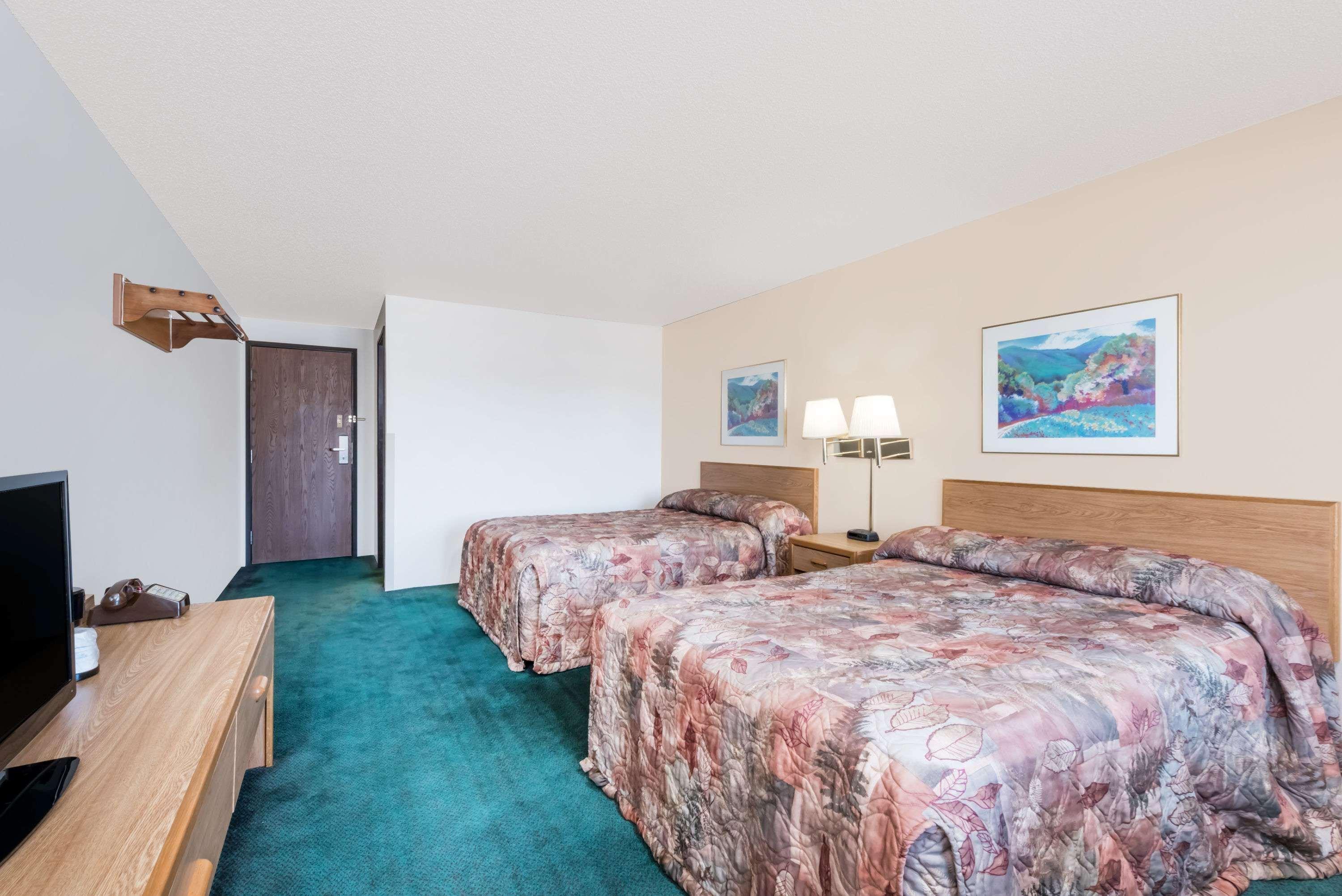 Super 8 By Wyndham Belle Fourche Sd Otel Dış mekan fotoğraf